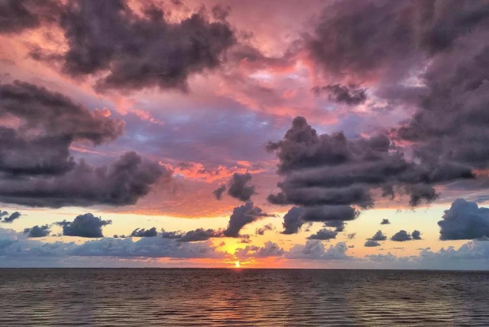 Pelican Beach Resort South Water Caye Dangriga Extérieur photo